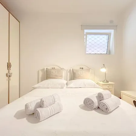Apartment La Sul Mare - Free Parking - Wifi Varazze